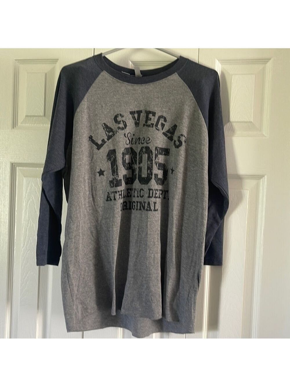 Next Level Apparel Mens LS Shirt Size L 🥰🥰